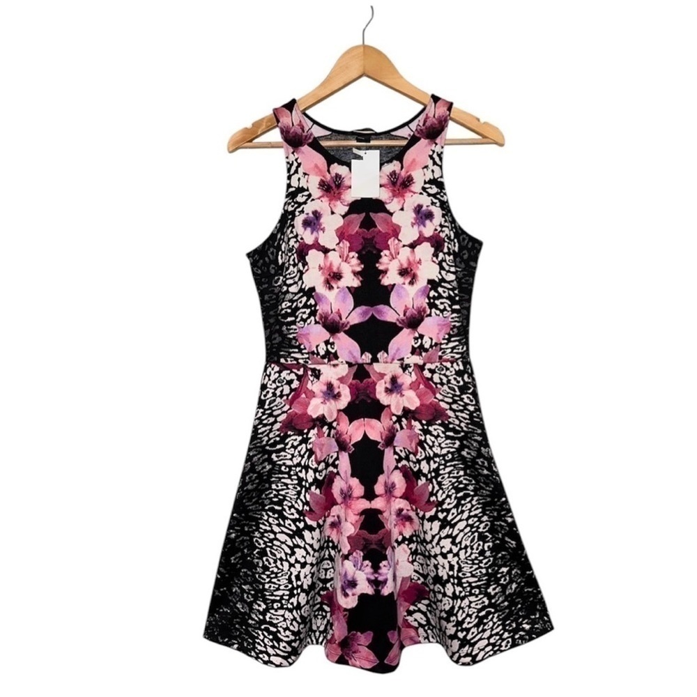 NEW H&M Fit and Flare Sleeveless Dress Pink Black Floral Stretch Women's M NWT - Picture 2 of 12